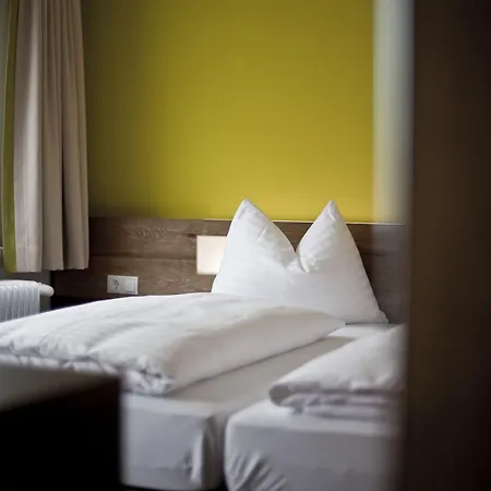 Hotel Basic 3*